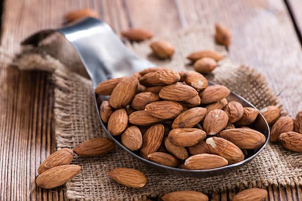 تصویر 4 از قیمت مغز بادام خام با کیفیت ارزان + خرید عمده